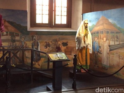 Keseruan Jelajahi Sejarah Indonesia di Museum Bahari Keseruan Jelajahi Sejarah Indonesia di Museum Bahari