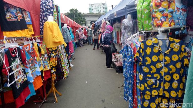  Kondisi di depan Stasiun Tanah Abang, Selasa (23/1/2018)