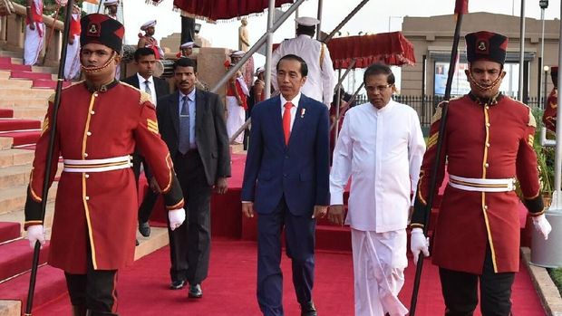 Jokowi di Sri Lanka.