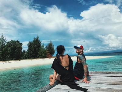 Foto: Pacar Baru Chef Juna dan Indahnya Pantai Indonesia Foto: Pacar Baru Chef Juna dan Indahnya Pantai Indonesia
