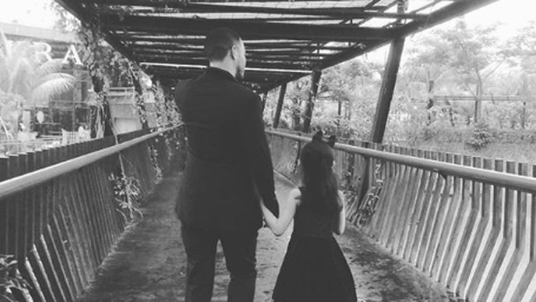 Bagi Nafa Urbach, Momen Mantan Suami Antar Anak Itu Indah Banget (Foto: Instagram/ @nafaurbach) Bagi Nafa Urbach, Momen Mantan Suami Antar Anak Itu Indah Banget (Foto: Instagram/ @nafaurbach)