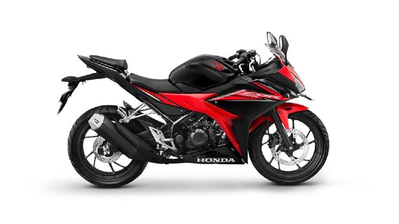 Januari-Maret 2018 Honda CBR150R Jadi Rajanya Motor Sport 150 cc Januari-Maret 2018 Honda CBR150R Jadi Rajanya Motor Sport 150 cc