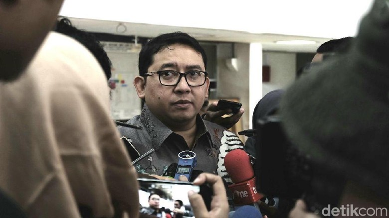 Tolak Pasal Penghinaan Presiden, Fadli: Bisa Balik ke Zaman Otoriter Tolak Pasal Penghinaan Presiden, Fadli: Bisa Balik ke Zaman Otoriter