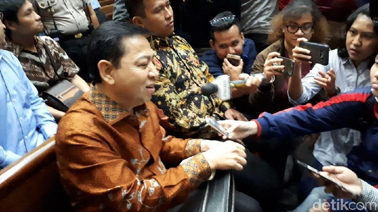 Saksi Lihat Kantor Novanto Ramai Timses Golkar Saat Pemilu 2009 Saksi Lihat Kantor Novanto Ramai Timses Golkar Saat Pemilu 2009