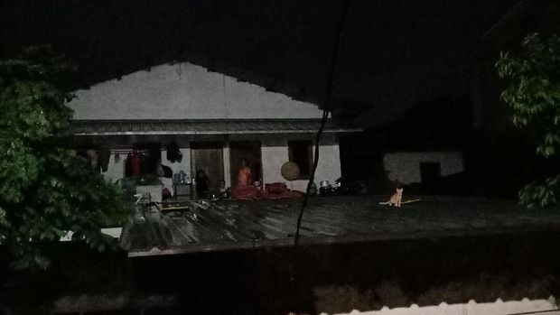 Anies Pantau Banjir di Rawajati Jaksel