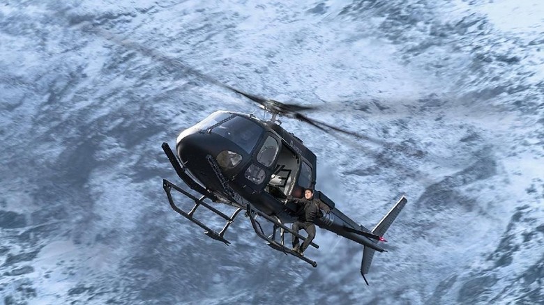 Aksi Berbahaya Tom Cruise Kendalikan Helikopter di Mission Impossible: 6 Aksi Berbahaya Tom Cruise Kendalikan Helikopter di Mission Impossible: 6