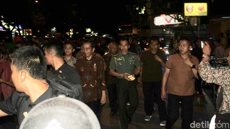 Tiba di Ambon, Jokowi Menginap di Hotel Bintang 2 Tiba di Ambon, Jokowi Menginap di Hotel Bintang 2