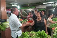 Kampanye Hari Pertama, Edy Rahmayadi Kunjungi Pasar Petisah