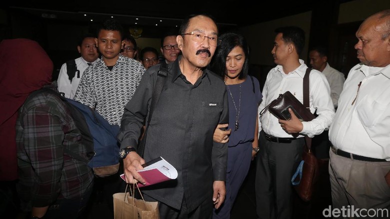Manajer RS Medika Sempat Khawatir soal Perawatan Setya Novanto Manajer RS Medika Sempat Khawatir soal Perawatan Setya Novanto