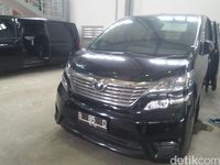 Vellfire Nazarudin Dilelang Rp 157 Juta