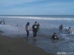 5 Wisatawan Terseret Ombak di Pantai Kebumen, 1 Orang Hilang