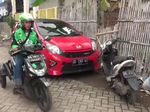 Belajar Semangat dari Driver Ojek Online yang Difabel di Makassar