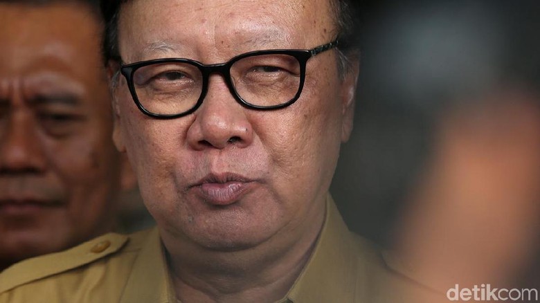 Pemerintah-DPR akan Kaji Ulang Sistem Pilkada Langsung Pemerintah-DPR akan Kaji Ulang Sistem Pilkada Langsung