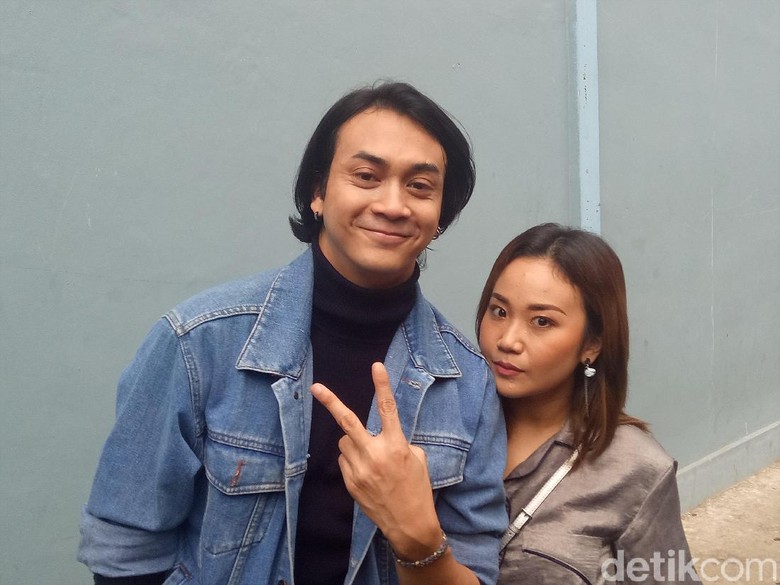 Usaha Dimas Andrean dan Istri 7 Tahun Nikah Belum Dikaruniai Momongan Usaha Dimas Andrean dan Istri 7 Tahun Nikah Belum Dikaruniai Momongan