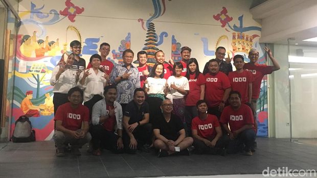 Tim 1.000 Startup yang tengah rapat kerja di coworking space Ke{m}bali, Seminyak, Bali. 