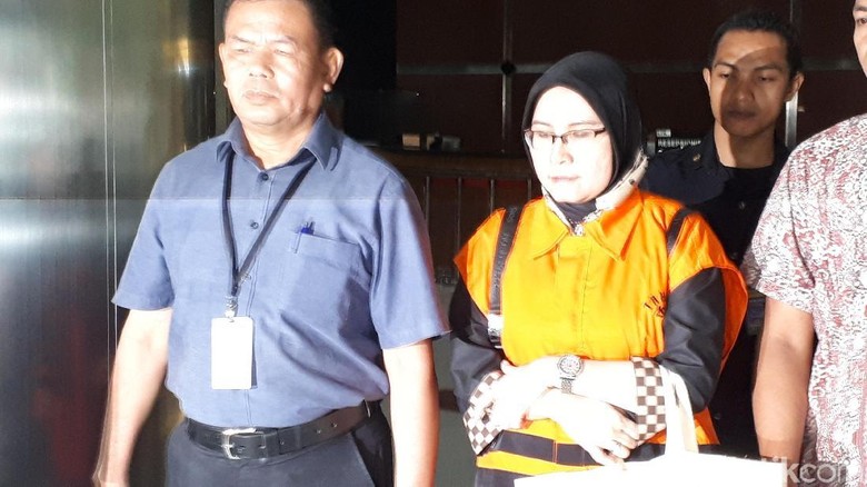 Ditahan KPK, Hakim PN Tangerang Geleng-geleng Kepala Ditahan KPK, Hakim PN Tangerang Geleng-geleng Kepala