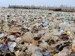 Sandiaga Janji Singkirkan Lautan Sampah di Teluk Jakarta