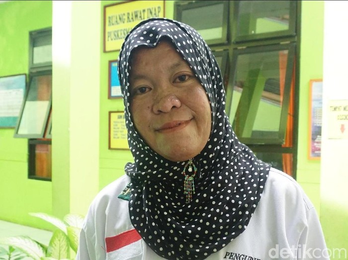 Rahma ditolak oleh orang tua kekasihnya karena dianggap masih sakit kusta. (Foto: Suherni Sulaeman/detikHealth) Rahma ditolak oleh orang tua kekasihnya karena dianggap masih sakit kusta. (Foto: Suherni Sulaeman/detikHealth)