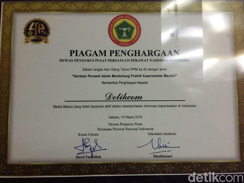 Suarakan Profesi Perawat, detikcom Terima Penghargaan dari PPNI Suarakan Profesi Perawat, detikcom Terima Penghargaan dari PPNI