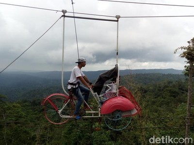 Foto: Naik Becak Terbang Yuk! Foto: Naik Becak Terbang Yuk!