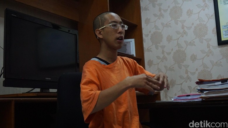 Cerita Polisi Ciduk David di Mal Usai Pasang Cincin ke Mahasiswi Cerita Polisi Ciduk David di Mal Usai Pasang Cincin ke Mahasiswi