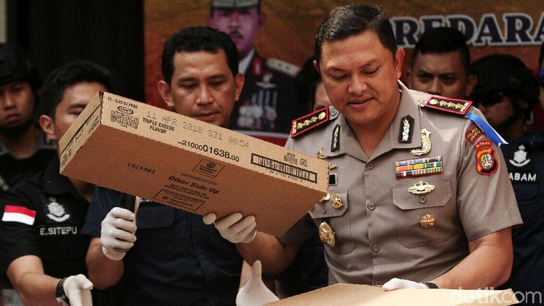 Cek Makanan Kedaluwarsa, Polisi Panggil Pihak Ritel Cek Makanan Kedaluwarsa, Polisi Panggil Pihak Ritel