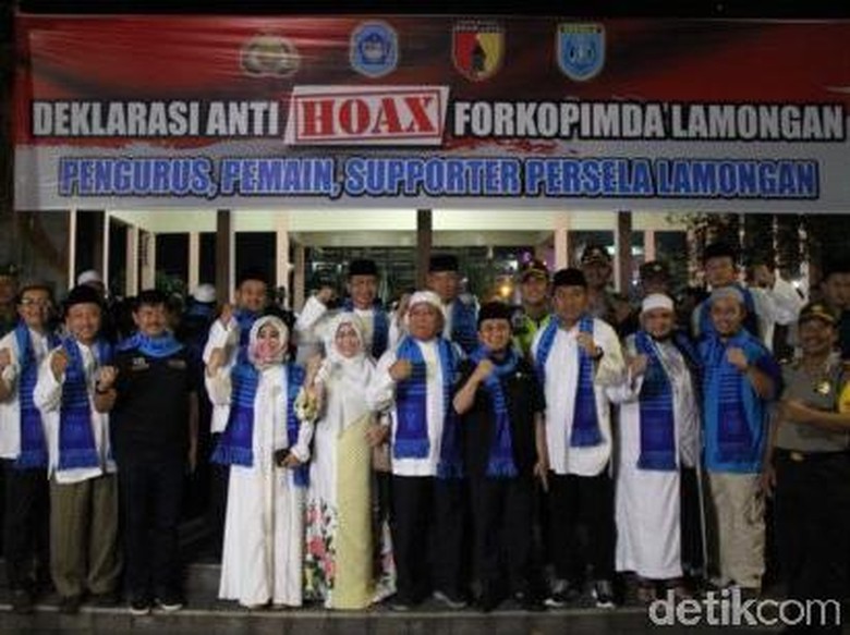 Ustaz Yusuf Mansur Ajak Warga Lamongan Tangkal Hoax Ustaz Yusuf Mansur Ajak Warga Lamongan Tangkal Hoax