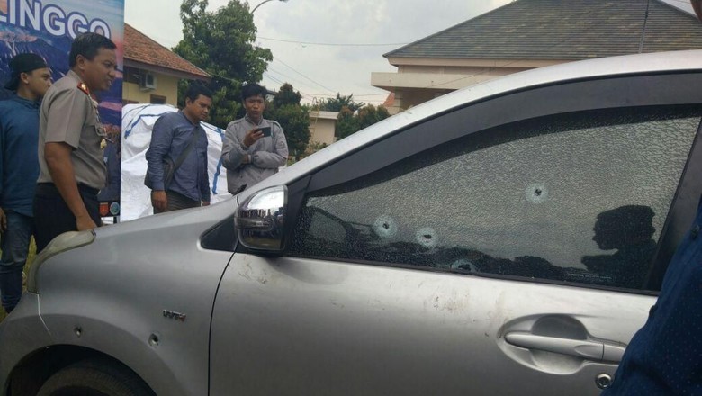 Dramatisnya Penangkapan Bajing Loncat di Probolinggo Dramatisnya Penangkapan Bajing Loncat di Probolinggo
