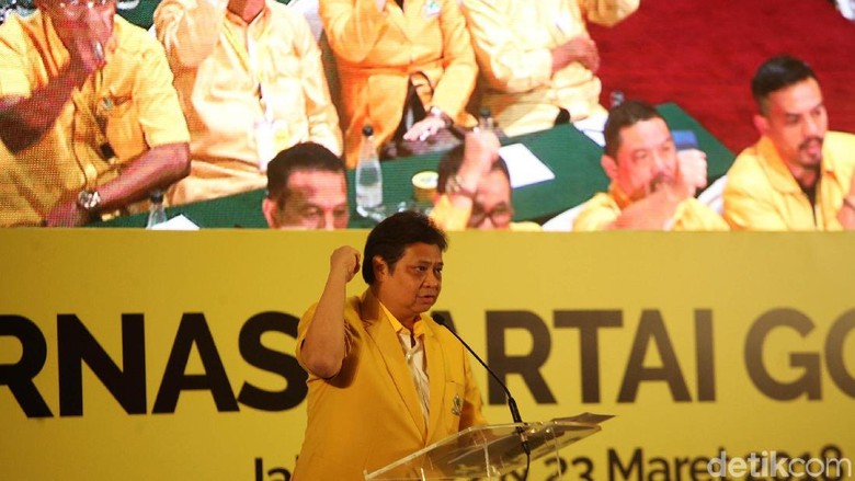 Golkar Sebut Ada Dukungan agar Airlangga Jadi Cawapres Jokowi Golkar Sebut Ada Dukungan agar Airlangga Jadi Cawapres Jokowi