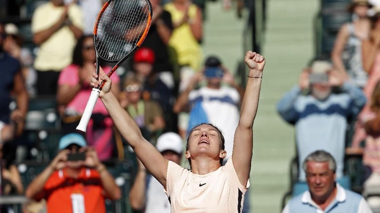 Halep Dipaksa Kerja Keras di Laga Pertama
