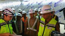 Tinjau Proyek MRT, Sandiaga Sebut Ko nstruksi Sudah 92% Tinjau Proyek MRT, Sandiaga Sebut Konstruksi Sudah 92%
