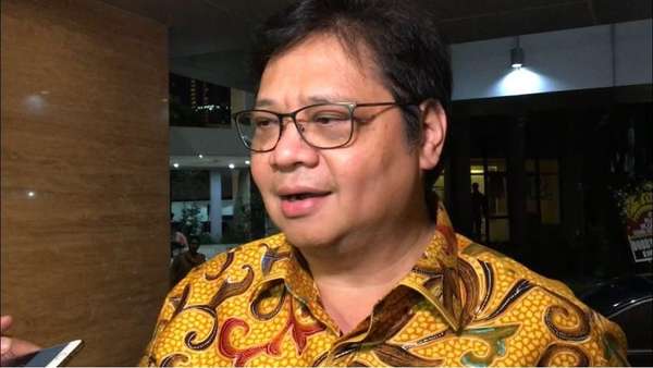 Ketum Golkar Ungkap Sinyal Demokrat Merapat ke Jokowi Ketum Golkar Ungkap Sinyal Demokrat Merapat ke Jokowi