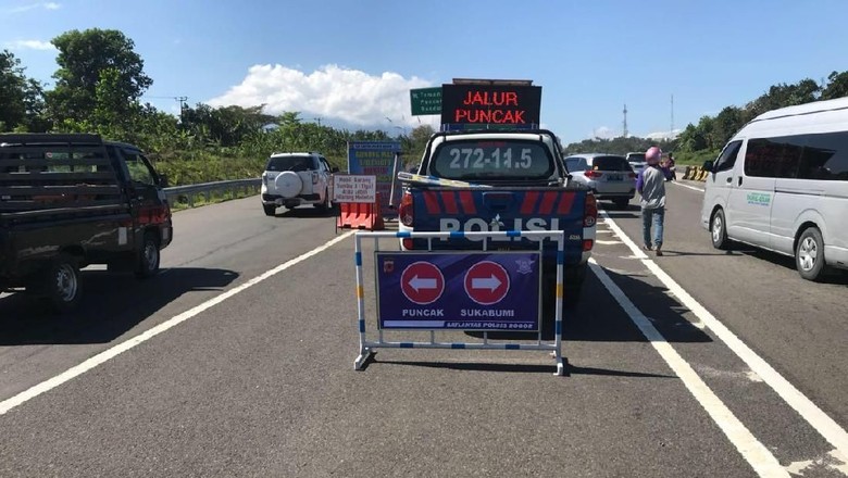 Long Weekend, Lalin ke Puncak Mulai GT Ciawi Normal Long Weekend, Lalin ke Puncak Mulai GT Ciawi Normal