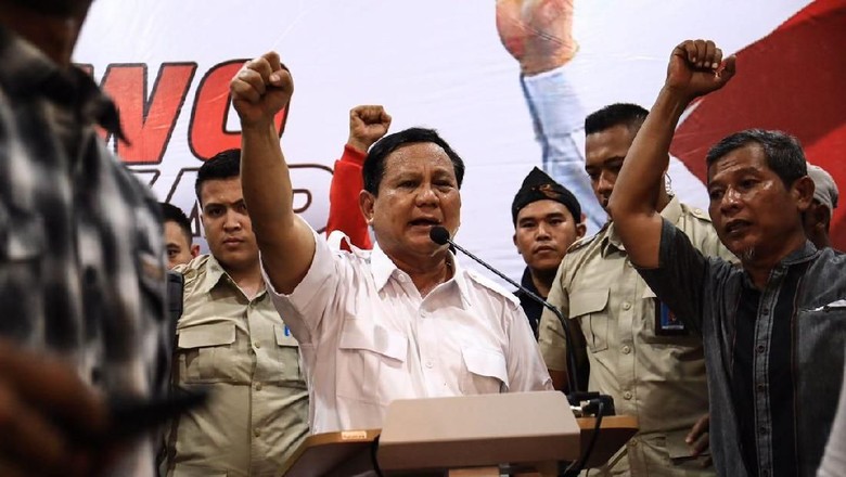 Prabowo Sampaikan Keputusan Nyapres ke Kader Gerindra Malam Ini Prabowo Sampaikan Keputusan Nyapres ke Kader Gerindra Malam Ini