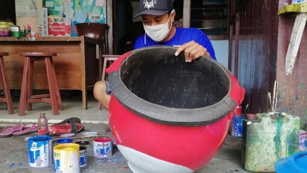 Dari Kerajinan Bak Sampah, Saidah Mampu Gaji Karyawan Rp 6 Juta/Bulan