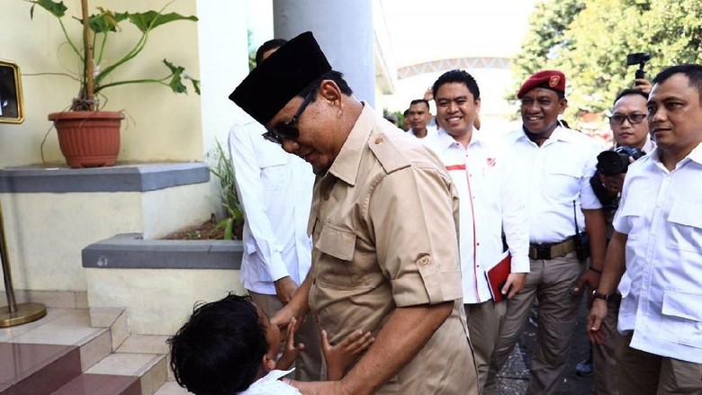 Prabowo Menanti Koalisi Segajah Prabowo Menanti Koalisi Segajah