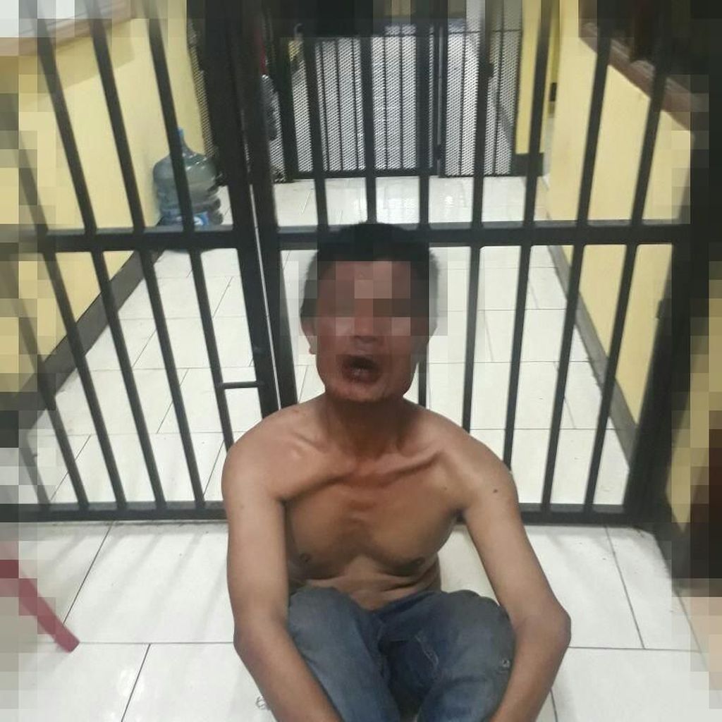 Sopir Kopaja Mabuk Buat Onar di Kebon Jeruk Sopir Kopaja Mabuk Buat Onar di Kebon Jeruk