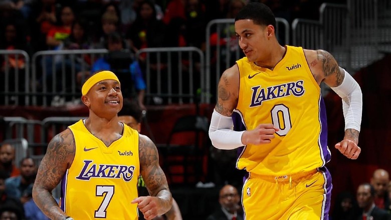 Rookie Andalan Buat Rekor, Lakers Hantam Spurs Rookie Andalan Buat Rekor, Lakers Hantam Spurs