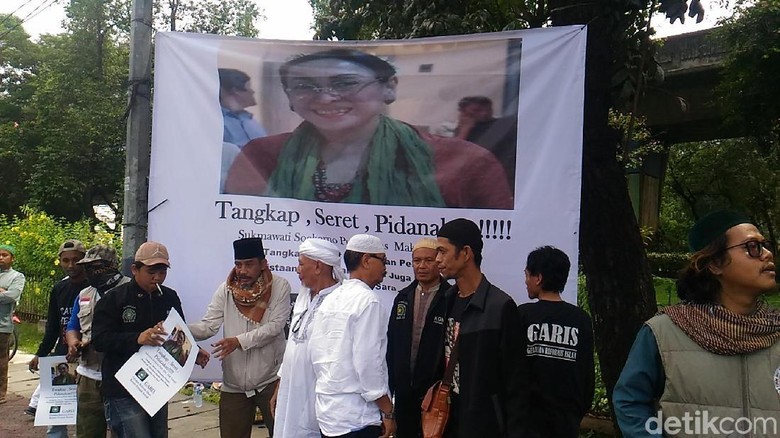 Pendemo Sukmawati akan Ditemui Bareskrim Pendemo Sukmawati akan Ditemui Bareskrim