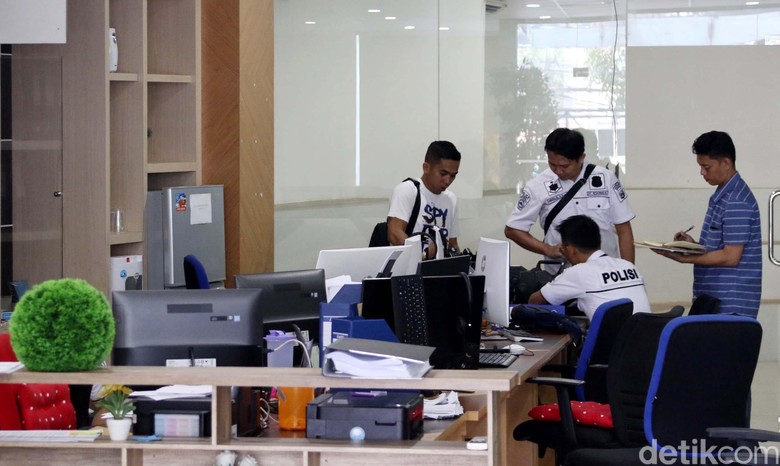 Polda Sulsel Sita Gedung AbuCorp, Kantor Abu Tours di Jakarta Polda Sulsel Sita Gedung AbuCorp, Kantor Abu Tours di Jakarta