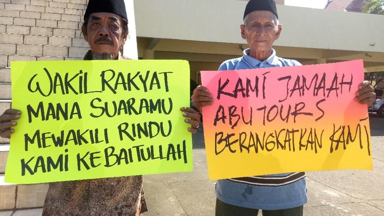Ya Allah! Sampai Hati Abu Tours Ngibulin Kakek Penjual Rokok Ini Ya Allah! Sampai Hati Abu Tours Ngibulin Kakek Penjual Rokok Ini