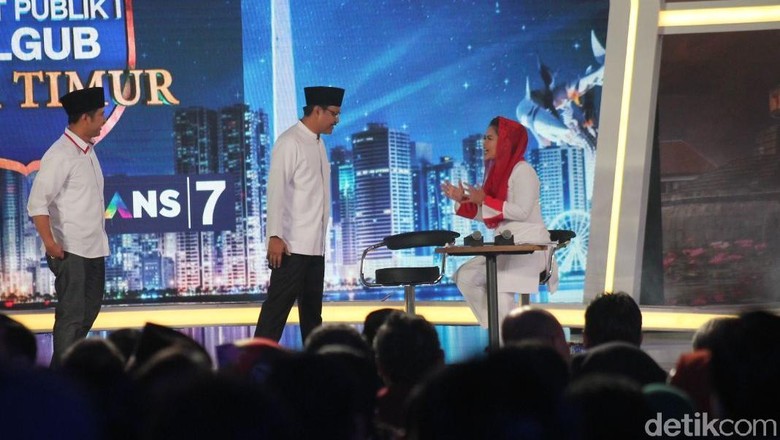 Debat Kusir Emil dan Puti soal Bayi Gizi Buruk di Trenggalek Debat Kusir Emil dan Puti soal Bayi Gizi Buruk di Trenggalek