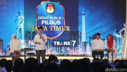 Khofifah vs Gus Ipul Adu Jurus Tangani Problem TKI Khofifah vs Gus Ipul Adu Jurus Tangani Problem TKI