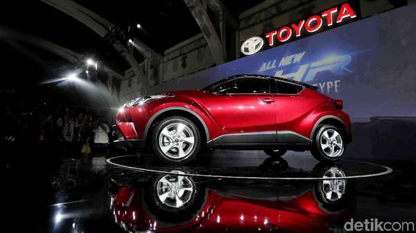 Meski Mahal, C-HR Diklaim Sudah Sesuai Harapan Toyota Meski Mahal, C-HR Diklaim Sudah Sesuai Harapan Toyota