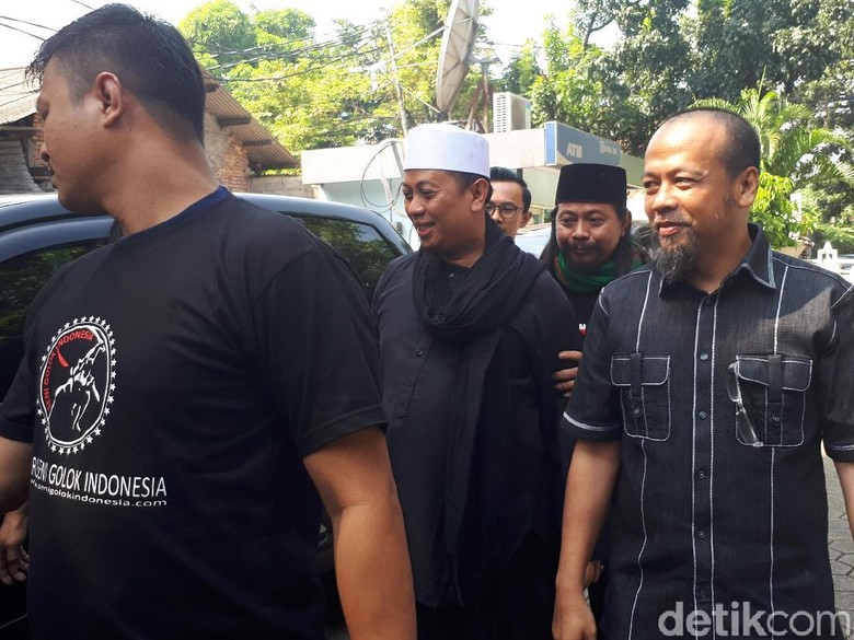 Digugat Cerai karena Poligami, Opick Merasa Gagal Jadi Suami? Digugat Cerai karena Poligami, Opick Merasa Gagal Jadi Suami?
