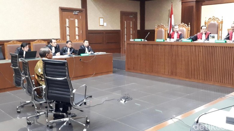 Eks Ketua PT Manado Beri Dolar ke Anak Sebelum OTT KPK Eks Ketua PT Manado Beri Dolar ke Anak Sebelum OTT KPK