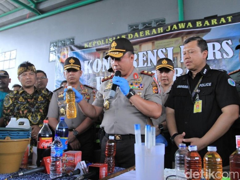 Wow, Ini Omzet Produksi Miras Oplosan Maut di Kabupaten Bandung Wow, Ini Omzet Produksi Miras Oplosan Maut di Kabupaten Bandung