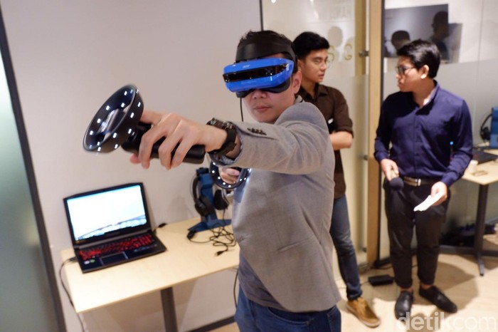 Acer Windows Mixed Reality. Foto: Adi Fida Rahman/detikinet Acer Windows Mixed Reality. Foto: Adi Fida Rahman/detikinet