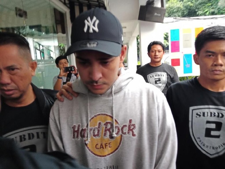 Susah Tidur, Riza Shahab Coba Sabu Usai Lihat Teman Susah Tidur, Riza Shahab Coba Sabu Usai Lihat Teman