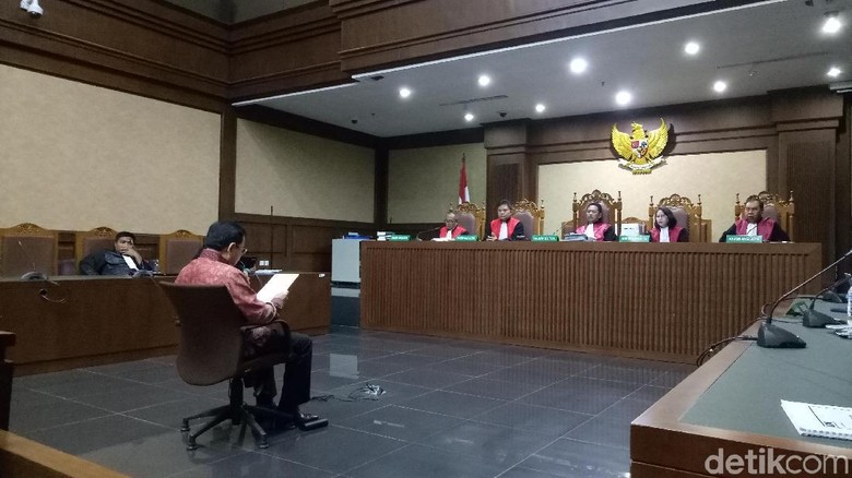 Novanto: Johannes Marliem Menjebak Saya Novanto: Johannes Marliem Menjebak Saya